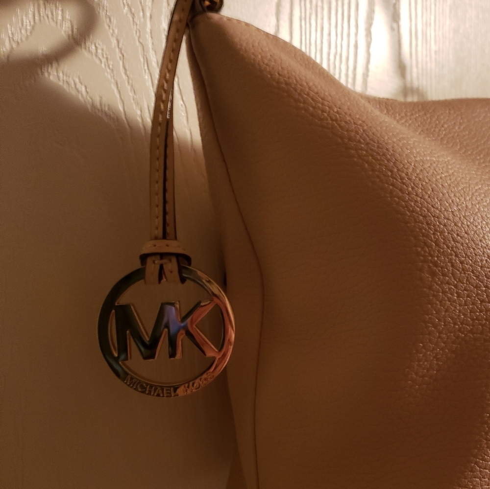 Michael kors purse and wallet